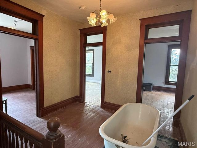 427 N 7th Street, Hannibal, MO 63401