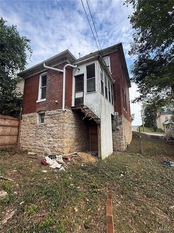 427 N 7th Street, Hannibal, MO 63401