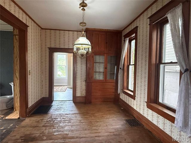 427 N 7th Street, Hannibal, MO 63401