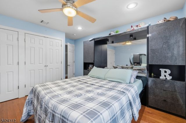 32 Seminole Ave, Rockaway Twp., NJ 07866