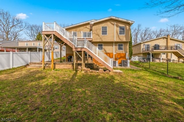 32 Seminole Ave, Rockaway Twp., NJ 07866