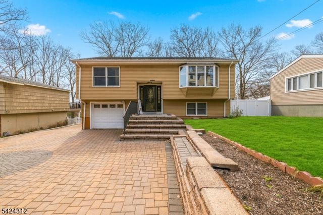 32 Seminole Ave, Rockaway Twp., NJ 07866