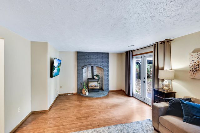 14517 N Chronicle St, Mead, WA 99021