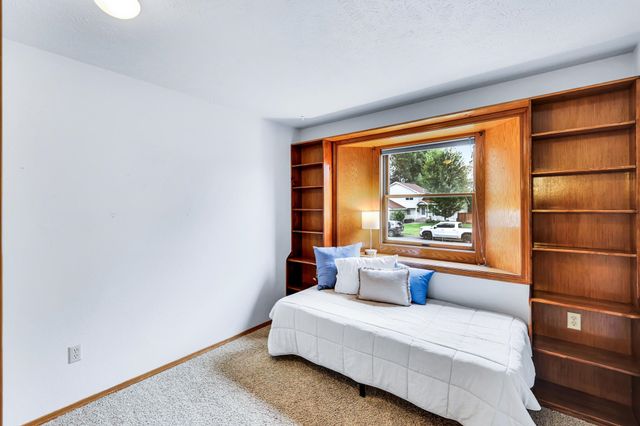 14517 N Chronicle St, Mead, WA 99021