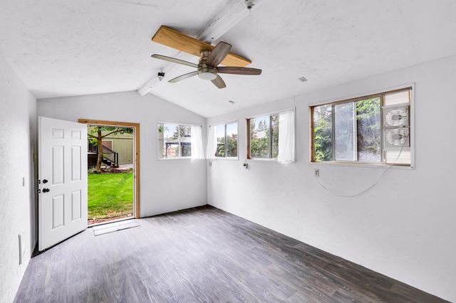 14517 N Chronicle St, Mead, WA 99021