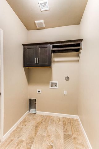 6052 TIN HILL Street, Santa Teresa, NM 88008