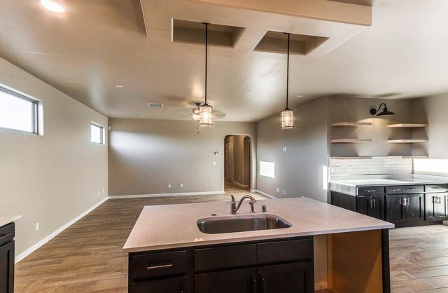 6052 TIN HILL Street, Santa Teresa, NM 88008