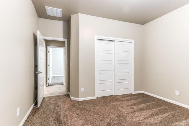 6052 TIN HILL Street, Santa Teresa, NM 88008