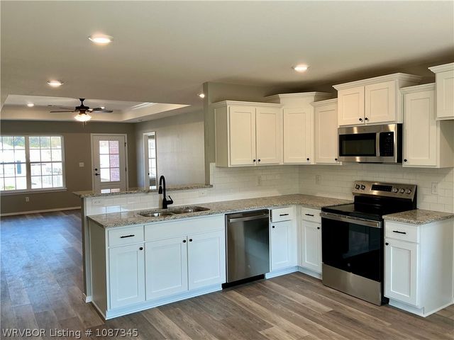 2028 Wisteria Lane, Van Buren, AR 72956