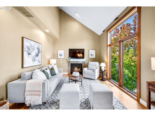 1943 Nw MILLCREST Pl, Portland, OR 97229