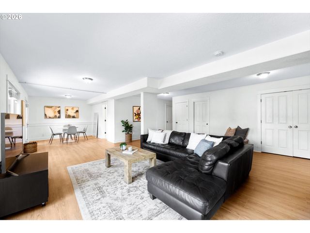 1943 Nw MILLCREST Pl, Portland, OR 97229