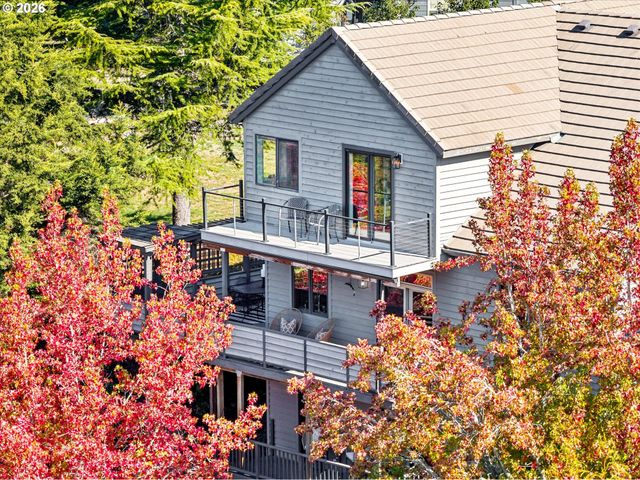 1943 Nw MILLCREST Pl, Portland, OR 97229