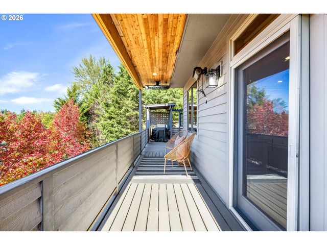 1943 Nw MILLCREST Pl, Portland, OR 97229