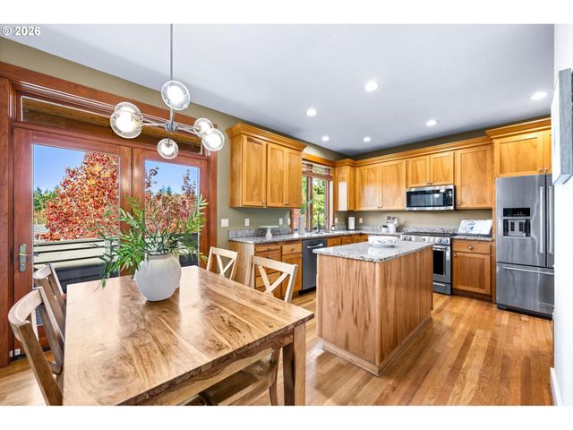 1943 Nw MILLCREST Pl, Portland, OR 97229
