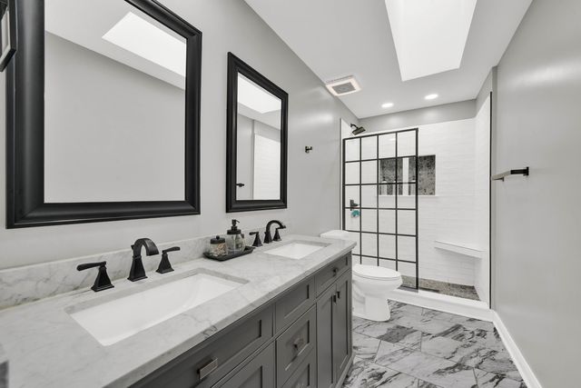 4823 W 106th Street, Oak Lawn, IL 60453