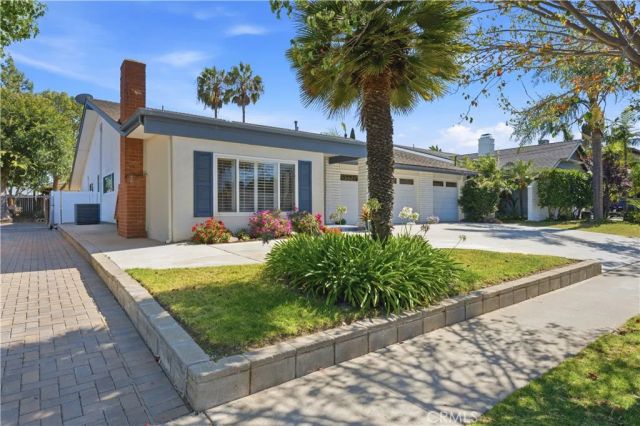 635 Plumer, Costa Mesa, CA 92627