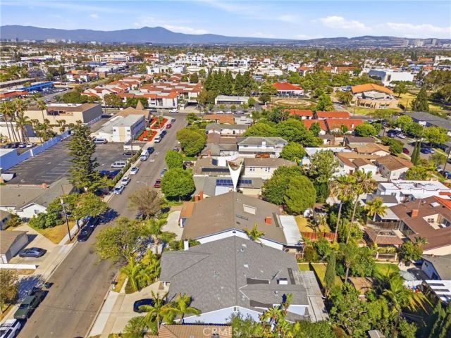 635 Plumer, Costa Mesa, CA 92627