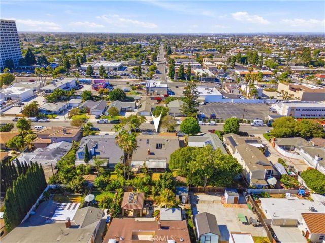 635 Plumer, Costa Mesa, CA 92627