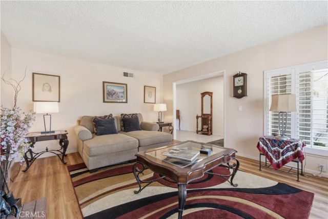 635 Plumer, Costa Mesa, CA 92627