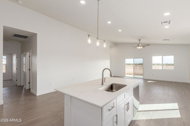 6043 N JESSIE Road, Casa Grande, AZ 85194