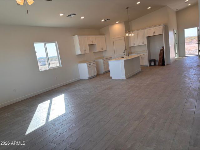 6043 N JESSIE Road, Casa Grande, AZ 85194