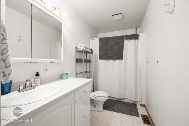900 W Selina Lane, Wasilla, AK 99654