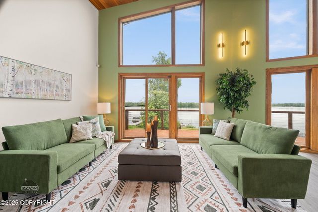 900 W Selina Lane, Wasilla, AK 99654