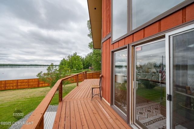 900 W Selina Lane, Wasilla, AK 99654