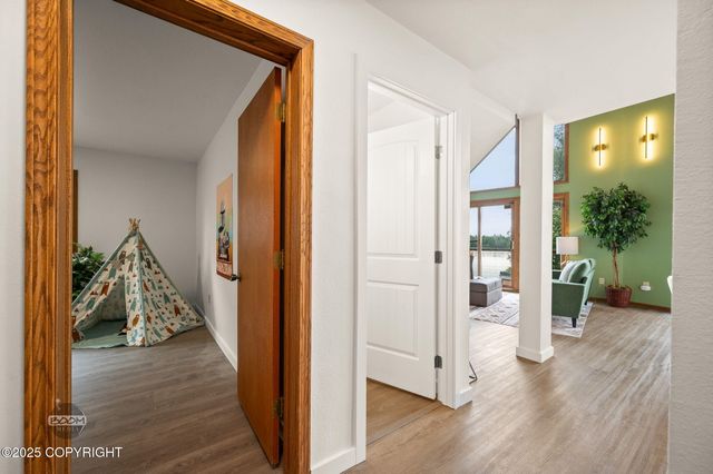 900 W Selina Lane, Wasilla, AK 99654