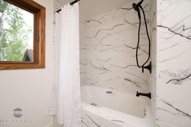 900 W Selina Lane, Wasilla, AK 99654