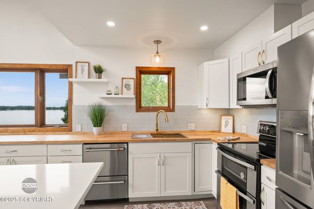 900 W Selina Lane, Wasilla, AK 99654