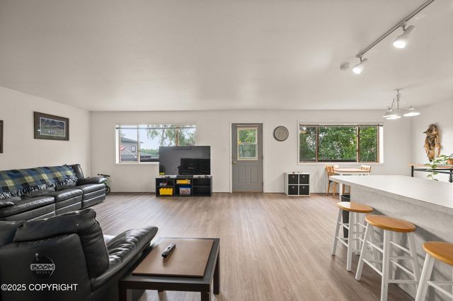 900 W Selina Lane, Wasilla, AK 99654