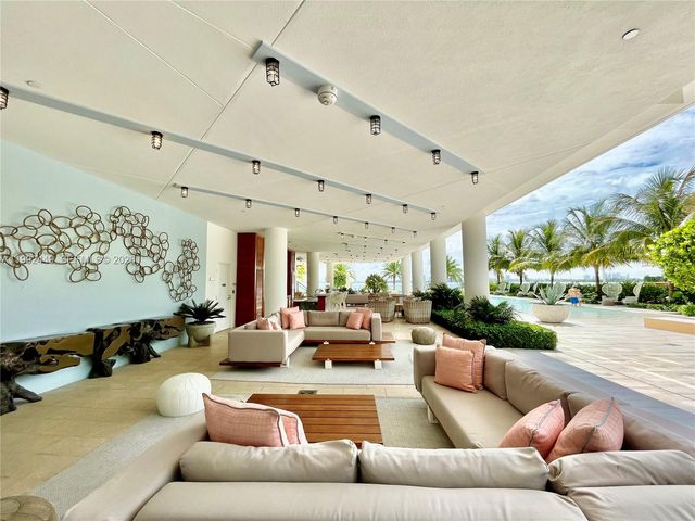 2900 NE 7th Ave 1103, Miami, FL 33137