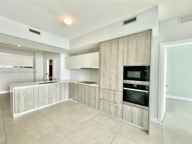 2900 NE 7th Ave 1103, Miami, FL 33137