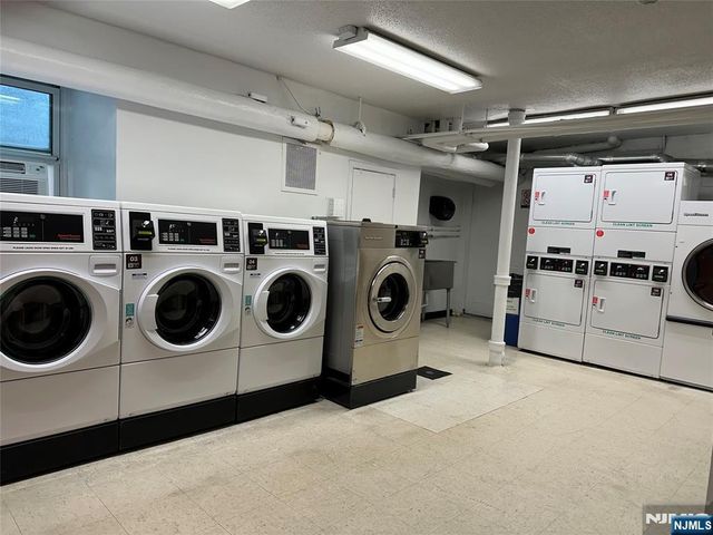 8450 Boulevard East 1F, North Bergen, NJ 07047