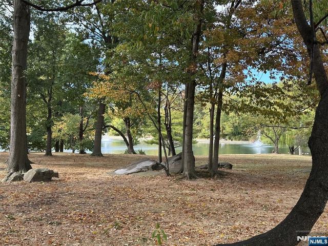 8450 Boulevard East 1F, North Bergen, NJ 07047