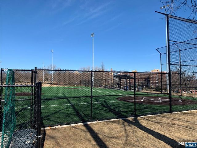 8450 Boulevard East 1F, North Bergen, NJ 07047