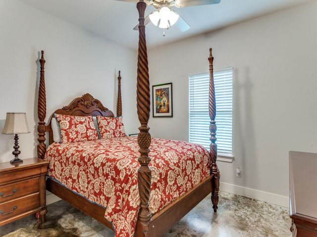 115 Kriston Lane, Springtown, TX 76082