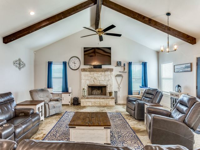 115 Kriston Lane, Springtown, TX 76082