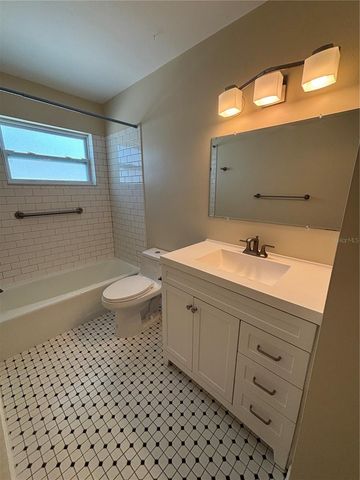 3160 36TH STREET N 210, St Petersburg, FL 33713