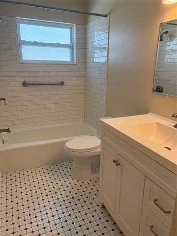 3160 36TH STREET N 210, St Petersburg, FL 33713