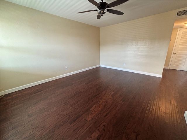 3160 36TH STREET N 210, St Petersburg, FL 33713