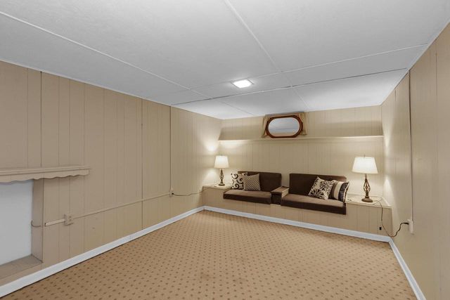 5449 Old Middleton Road, Madison, WI 53705