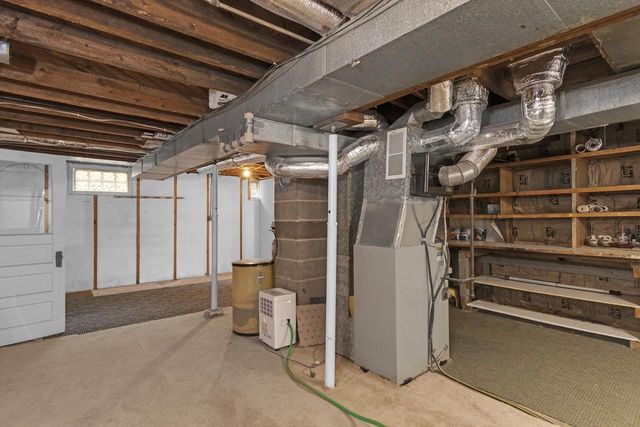 5449 Old Middleton Road, Madison, WI 53705