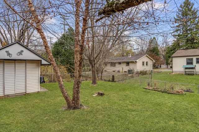 5449 Old Middleton Road, Madison, WI 53705