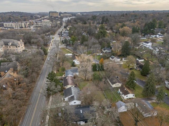 5449 Old Middleton Road, Madison, WI 53705