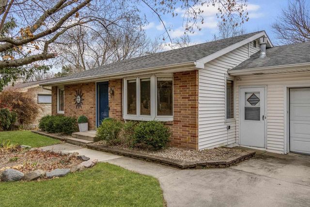 5449 Old Middleton Road, Madison, WI 53705