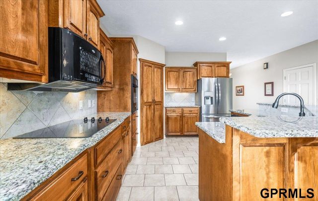 11719 S 203rd Street, Gretna, NE 68028