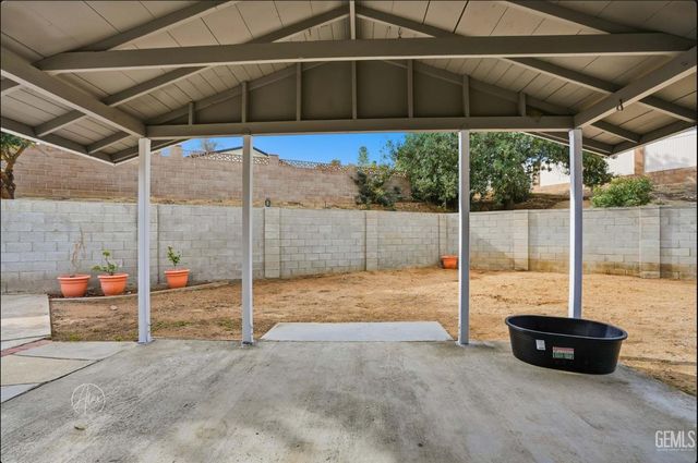 517 Grant Terrace, Taft, CA 93268