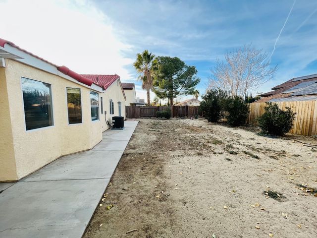 5325 Adobe Drive, Palmdale, CA 93552